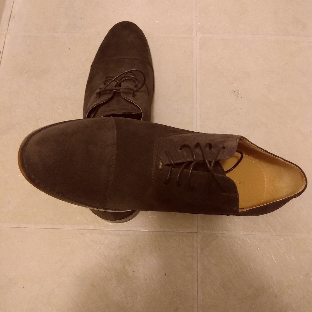 Shoes - Picture 7 of 7